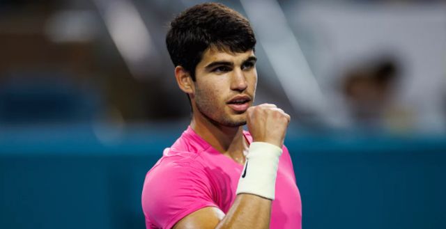 羽毛球争光 羽毛球争光